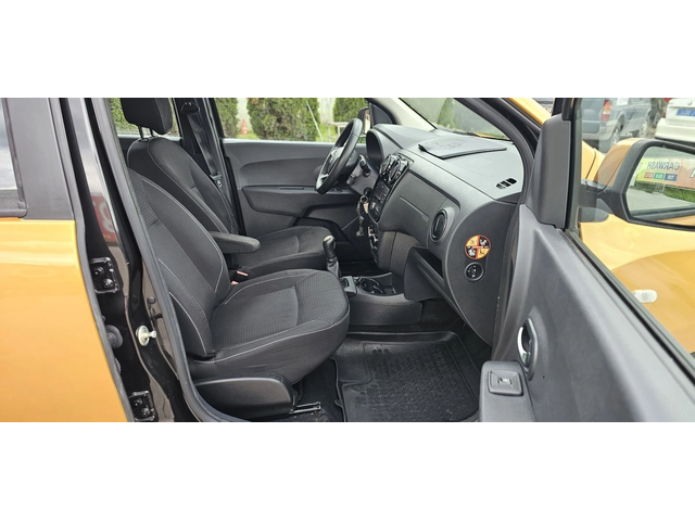 Dacia Lodgy 1.6i+ Заводска-Газ* ГОТОВА ЗА ТАКСИ* - автомобили, коли, обяви за нови и употребявани 10