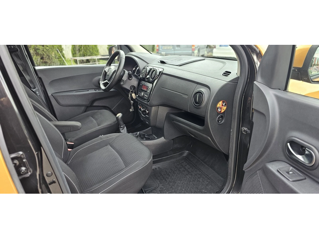 Dacia Lodgy 1.6i+ Заводска-Газ* ГОТОВА ЗА ТАКСИ* - автомобили, коли, обяви за нови и употребявани 13