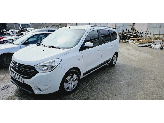 Dacia Lodgy 1.6i-Заводска ГАЗ - ГОТОВИ ЗА ТАКСИ - автомобили, коли, обяви за нови и употребявани 8