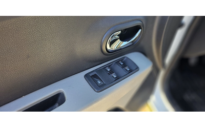 Dacia Lodgy 1.6i+ ЗаводскиГазИнж.-Подготвена за такси* Навигац - автомобили, коли, обяви за нови и употребявани 11