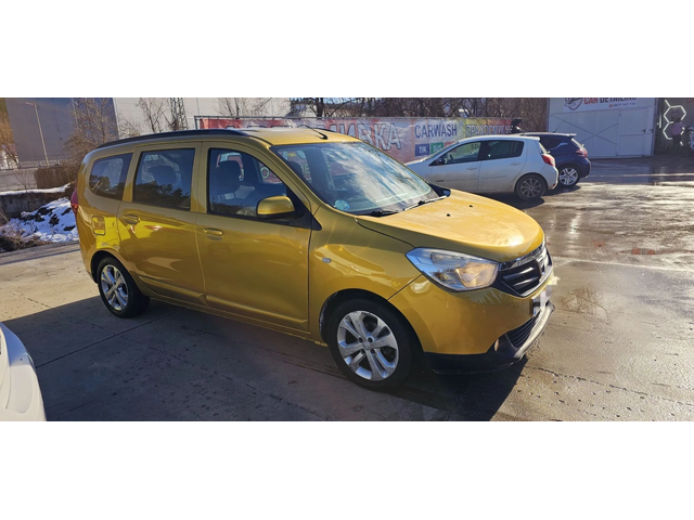 Dacia Lodgy 1.6i+ ЗаводскиГазИнж.-Подготвена за такси* Навигац - автомобили, коли, обяви за нови и употребявани 5