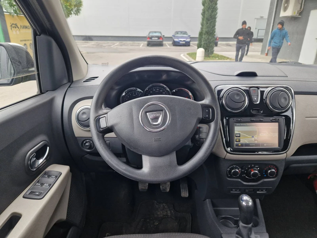 Dacia Lodgy 1.5 / 90 к. с. НАВИГАЦИЯ - автомобили, коли, обяви за нови и употребявани 12