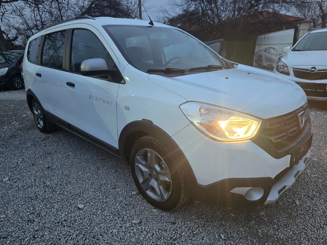 Dacia Lodgy 1.5DCI-ЕВРО 6В-7 МЕСТА-КОЖА-НАВИГАЦИЯ - автомобили, коли, обяви за нови и употребявани 6
