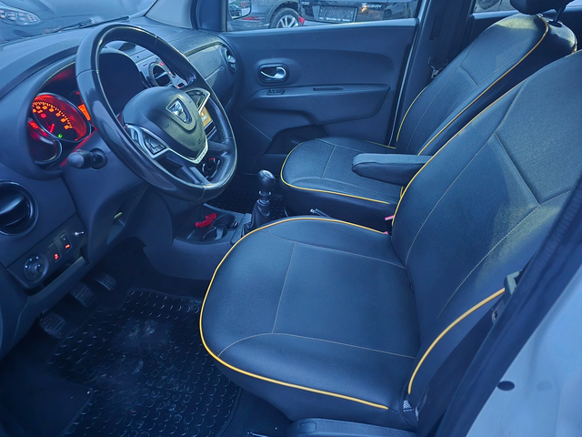 Dacia Lodgy 1.5DCI-ЕВРО 6В-7 МЕСТА-КОЖА-НАВИГАЦИЯ - автомобили, коли, обяви за нови и употребявани 7