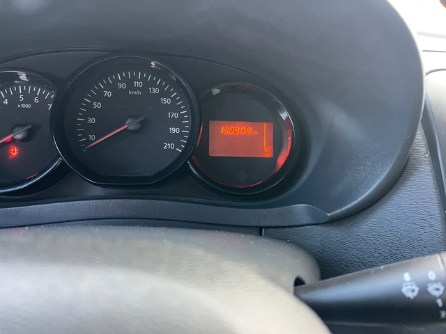 Dacia Lodgy 1.6i Euro 6B - автомобили, коли, обяви за нови и употребявани 13