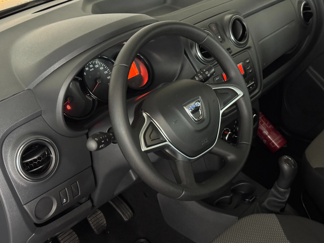 Dacia Lodgy 1.6i* 7местна* С ПЪЛНА ИСТОРИЯ В DACIA - автомобили, коли, обяви за нови и употребявани 6