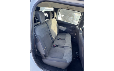 Dacia Lodgy - автомобили, коли, обяви за нови и употребявани 9