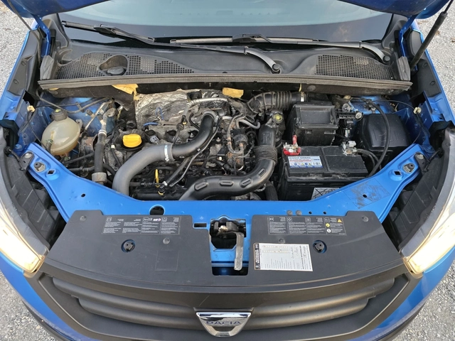 Dacia Lodgy STEPWAY 1.2 i 115 К.С. НАВИ / КЛИМА / 7 МЕСТНА - автомобили, коли, обяви за нови и употребявани 16