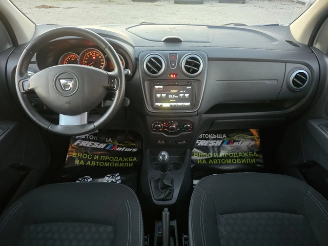 Dacia Lodgy STEPWAY 1.2 i 115 К.С. НАВИ / КЛИМА / 7 МЕСТНА - автомобили, коли, обяви за нови и употребявани 6