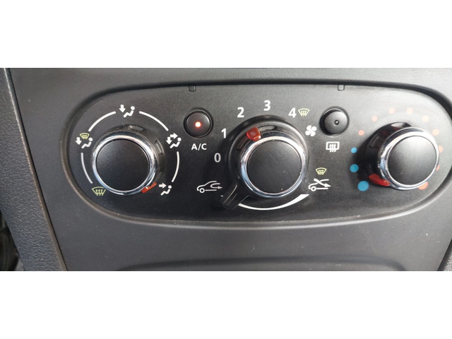 Dacia Logan 1.5 dci клима - автомобили, коли, обяви за нови и употребявани 9