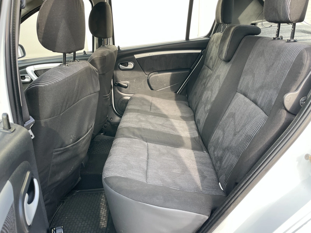 Dacia Sandero 1.4 - автомобили, коли, обяви за нови и употребявани 12