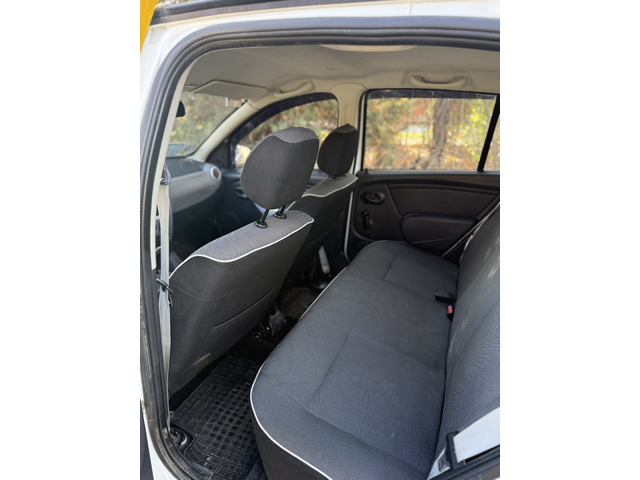 Dacia Sandero, 2013 г., 230000 км, 0 к.с. - автомобили, коли, обяви за нови и употребявани 6