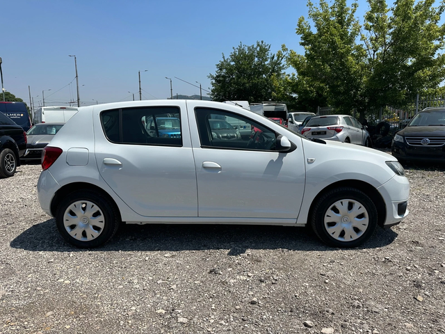 Dacia Sandero 1.5dci 75kc KLIMA ITALIA - автомобили, коли, обяви за нови и употребявани 5