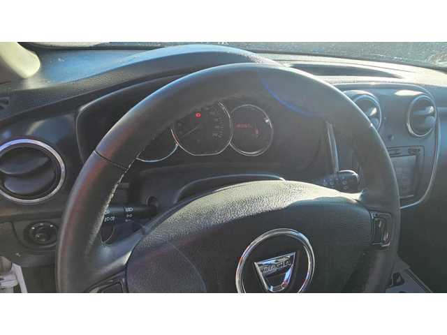 Dacia Sandero 1.5DCI---NAVI--- - автомобили, коли, обяви за нови и употребявани 10