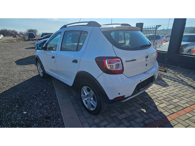 Dacia Sandero 1.5DCI---NAVI--- - автомобили, коли, обяви за нови и употребявани 4