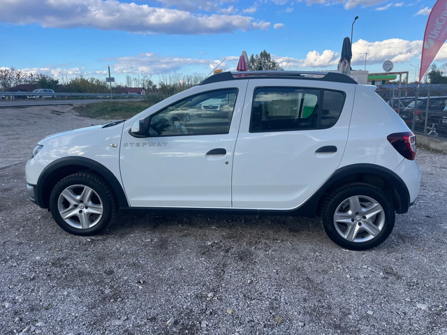 Dacia Sandero STEPWAY-0.9TCE-90-ITALIA - автомобили, коли, обяви за нови и употребявани 11