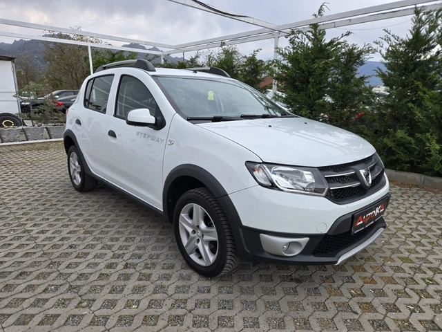 Dacia Sandero STEPWAY= 0.9TCE-90кс= 120.000км= НАВИ= АВТОПИЛОТ - автомобили, коли, обяви за нови и употребявани 1