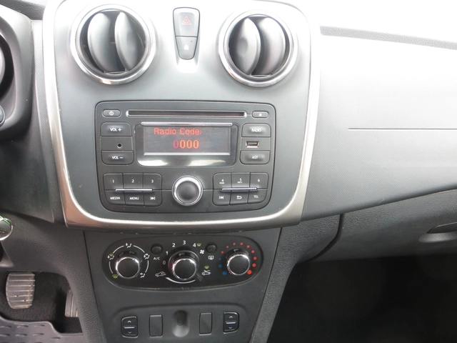 Dacia Sandero 1, 5 DCI N1 Euro VIb - автомобили, коли, обяви за нови и употребявани 9