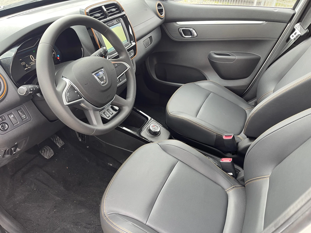 Dacia Spring COMFORT+ + + /NEW/GUARANTE/TOP!!! 0 км! Чисто НОВО - автомобили, коли, обяви за нови и употребявани 9