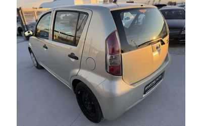 daihatsu-sirion-1-0benzin-2008g-70k-s-rachka-top-sastoyanie - 5