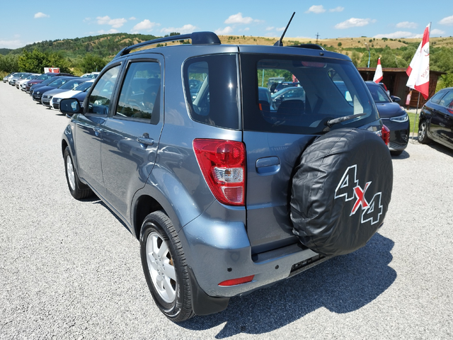 Daihatsu Terios 1.5-ГАЗ 4Х4 АВТОМАТ - автомобили, коли, обяви за нови и употребявани 1