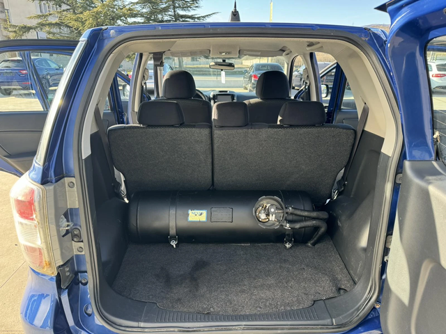 Daihatsu Terios 1, 5 ГАЗ - автомобили, коли, обяви за нови и употребявани 14