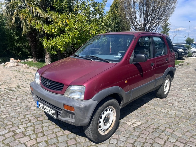 Daihatsu Terios 1.3i 4x4 - автомобили, коли, обяви за нови и употребявани 0