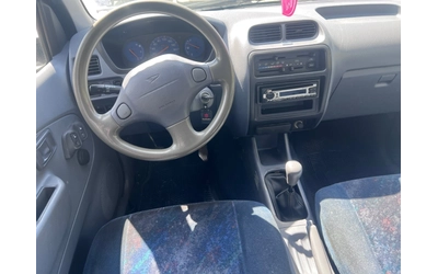 Daihatsu Terios 1.3i 4x4 - автомобили, коли, обяви за нови и употребявани 11