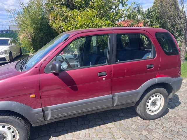 Daihatsu Terios 1.3i 4x4 - автомобили, коли, обяви за нови и употребявани 7