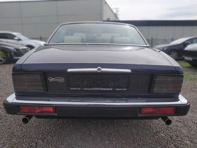 Daimler Six 3.6 Six, 202 к.с - автомобили, коли, обяви за нови и употребявани 4