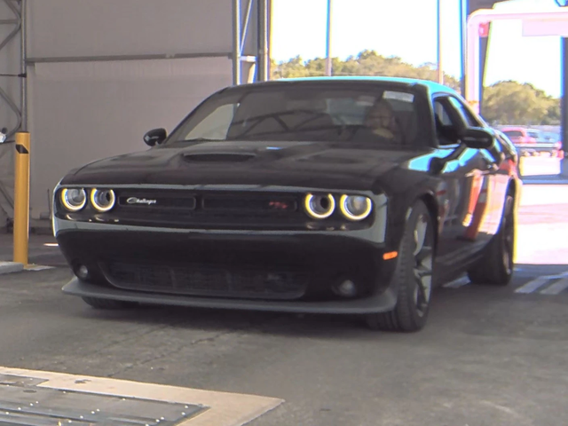 Dodge Challenger 2019 R/T SCAT PACK6.4L V8* 50 000КМ* ШОУРУМ - автомобили, коли, обяви за нови и употребявани 1
