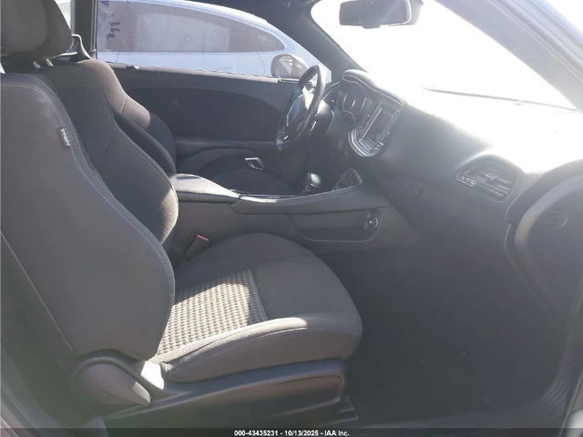 Dodge Challenger R/T - автомобили, коли, обяви за нови и употребявани 5