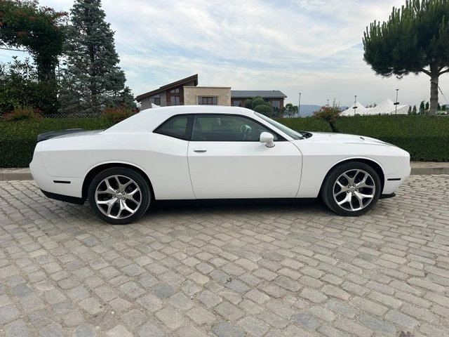 Dodge Challenger 3. 6 /  V6 / SXT - автомобили, коли, обяви за нови и употребявани 4