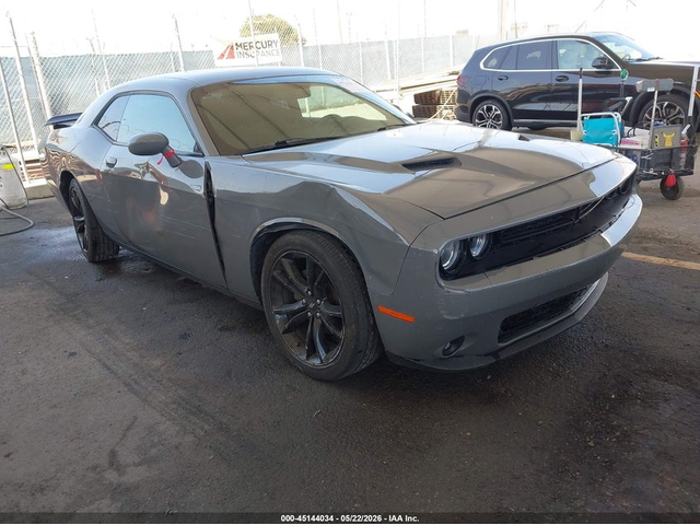 Dodge Challenger 3.6L V-6 DOHC, VVT, 305HP Rear Wheel Drive - автомобили, коли, обяви за нови и употребявани 0