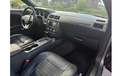 Dodge Challenger SXT Plus RWD - автомобили, коли, обяви за нови и употребявани 12