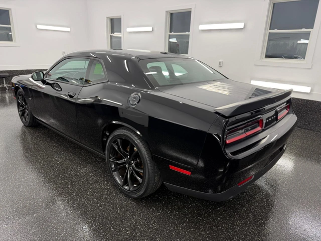 Dodge Challenger R/T* Back cam* Keyless Enter* Performance Brake Pa - автомобили, коли, обяви за нови и употребявани 4