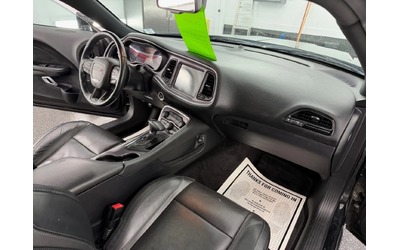 Dodge Challenger R/T* Back cam* Keyless Enter* Performance Brake Pa - автомобили, коли, обяви за нови и употребявани 6