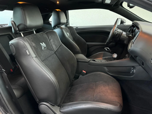 Dodge Challenger 6.4L R/T - автомобили, коли, обяви за нови и употребявани 11