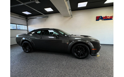 dodge-challenger - 4