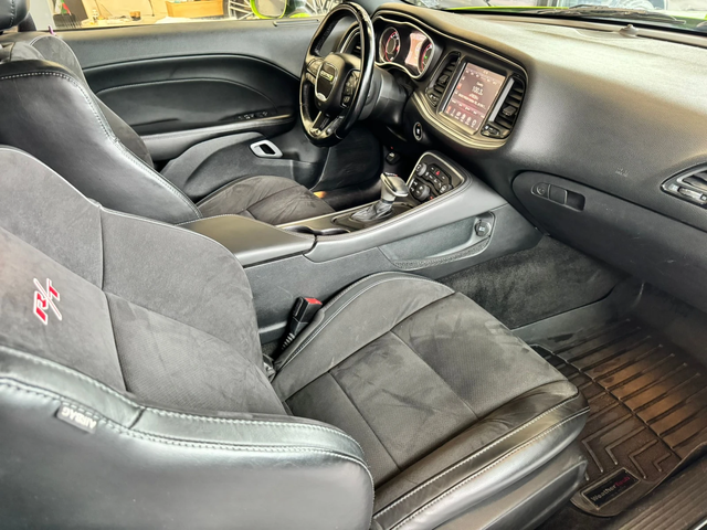 Dodge Challenger 6.4 HEMI * ScatPack SRT392* Лизинг - автомобили, коли, обяви за нови и употребявани 13