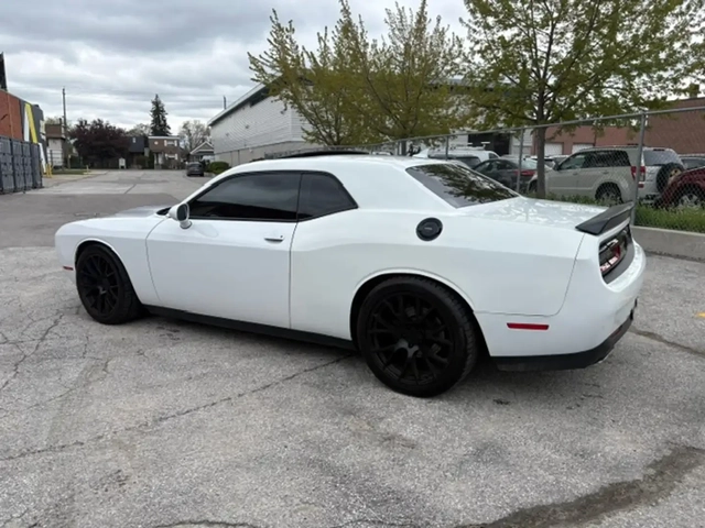Dodge Challenger SXT * * PREMIUM PACKAGE* * - автомобили, коли, обяви за нови и употребявани 2
