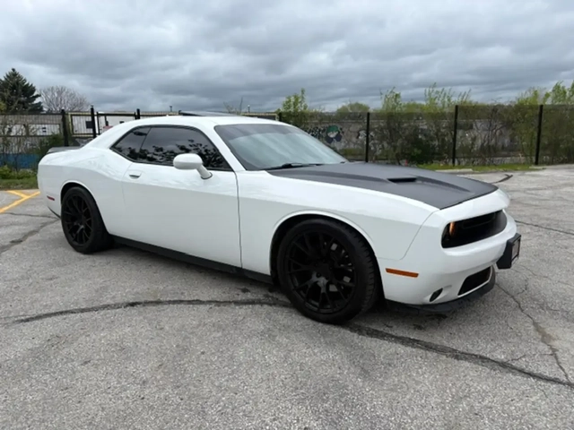 Dodge Challenger SXT * * PREMIUM PACKAGE* * - автомобили, коли, обяви за нови и употребявани 6