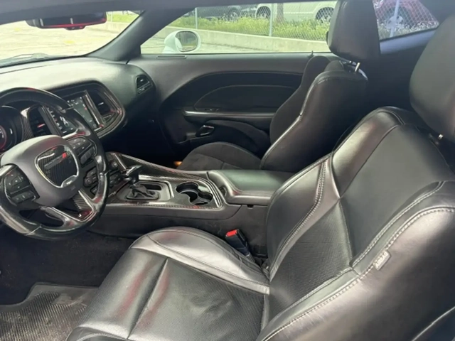 Dodge Challenger SXT * * PREMIUM PACKAGE* * - автомобили, коли, обяви за нови и употребявани 9