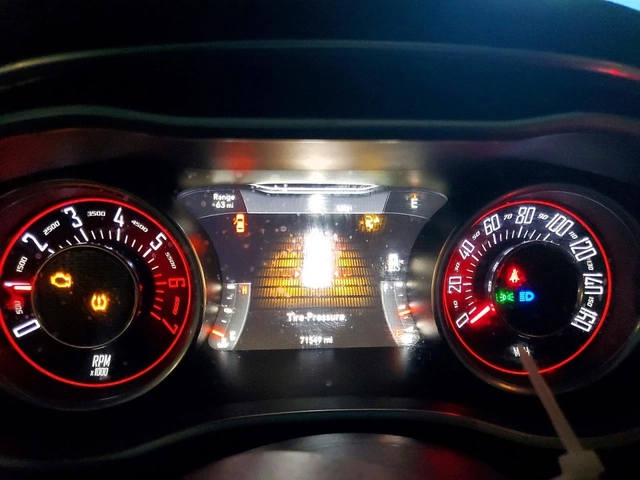 Dodge Challenger R/T PLUS| КАМЕРА| TOUCHSCREEN| ПОДГРЕВ| ОБДУХВАНЕ - автомобили, коли, обяви за нови и употребявани 8