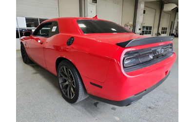 dodge-challenger-6-2l-8cyl-rear-wheel-drive - 3
