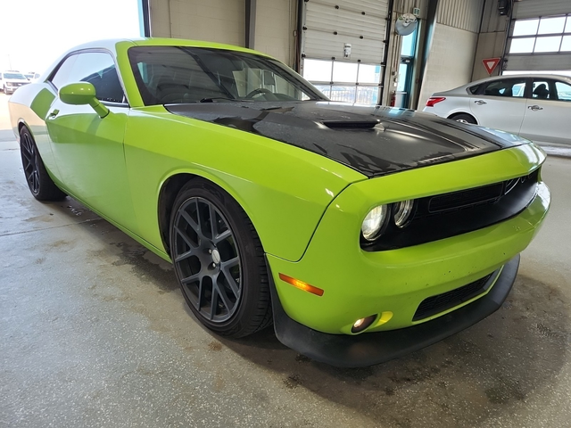 Dodge Challenger 6.4L 8cyl Rear Wheel Drive - автомобили, коли, обяви за нови и употребявани 1