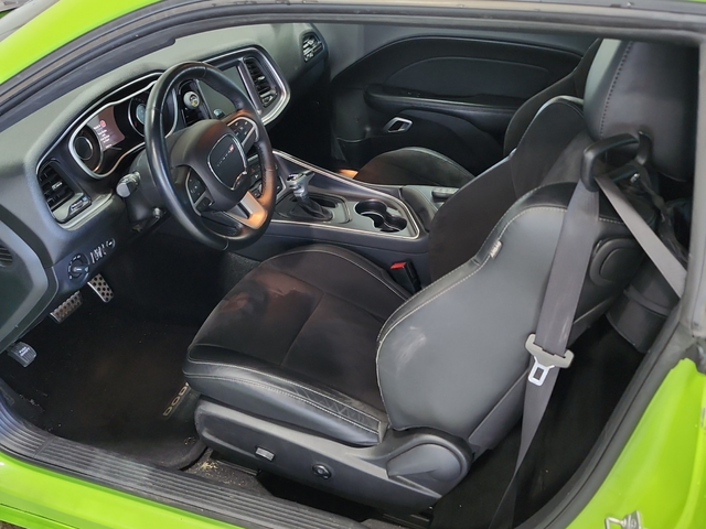 Dodge Challenger 6.4L 8cyl Rear Wheel Drive - автомобили, коли, обяви за нови и употребявани 4