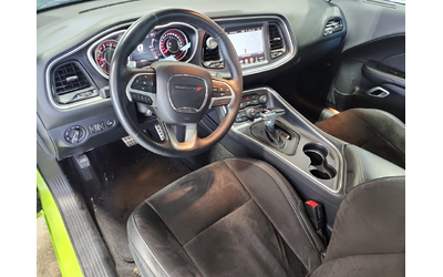 Dodge Challenger 6.4L 8cyl Rear Wheel Drive - автомобили, коли, обяви за нови и употребявани 9
