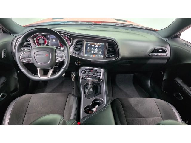 Dodge Challenger R/T Scat Pack 6.4 - автомобили, коли, обяви за нови и употребявани 5