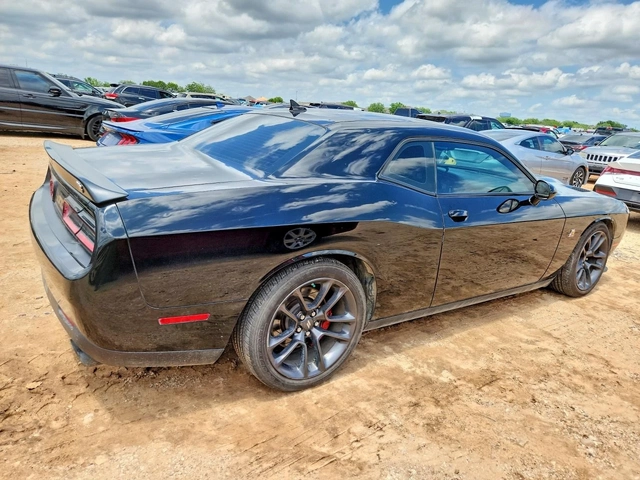 Dodge Challenger R* 6.4* V8* - автомобили, коли, обяви за нови и употребявани 4